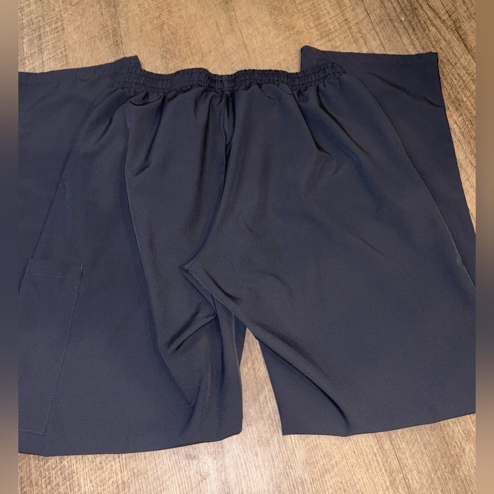GT Performance Scrub Pants - Picture 3 of 4